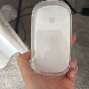 Apple Magic Mouse A1296 version 1